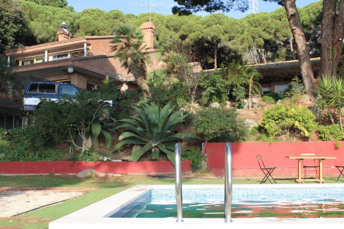 Villa Maresme & Villa Rosa Mataró Exterior foto